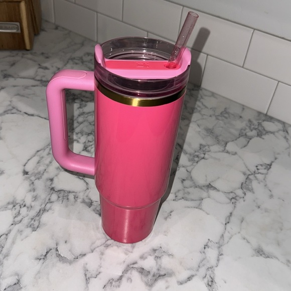 Pink Parade Stanley - Picture 2 of 4